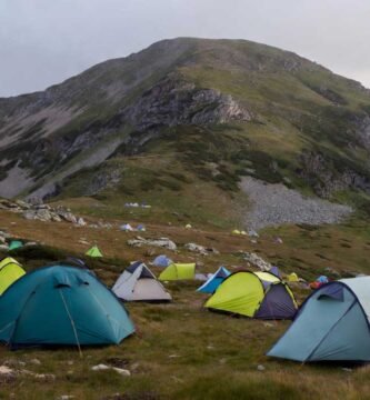 Muestra una imagen de las mejores tiendas de campaña de 2 personas para camping